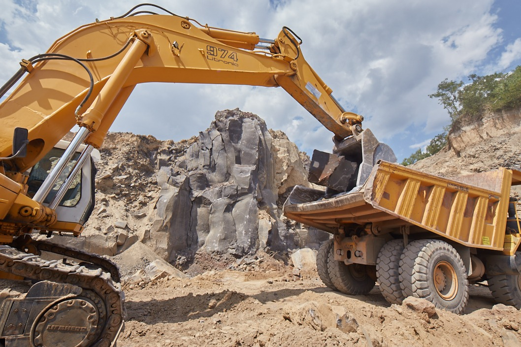 Steinverarbeitung – Abbau im Steinbruch