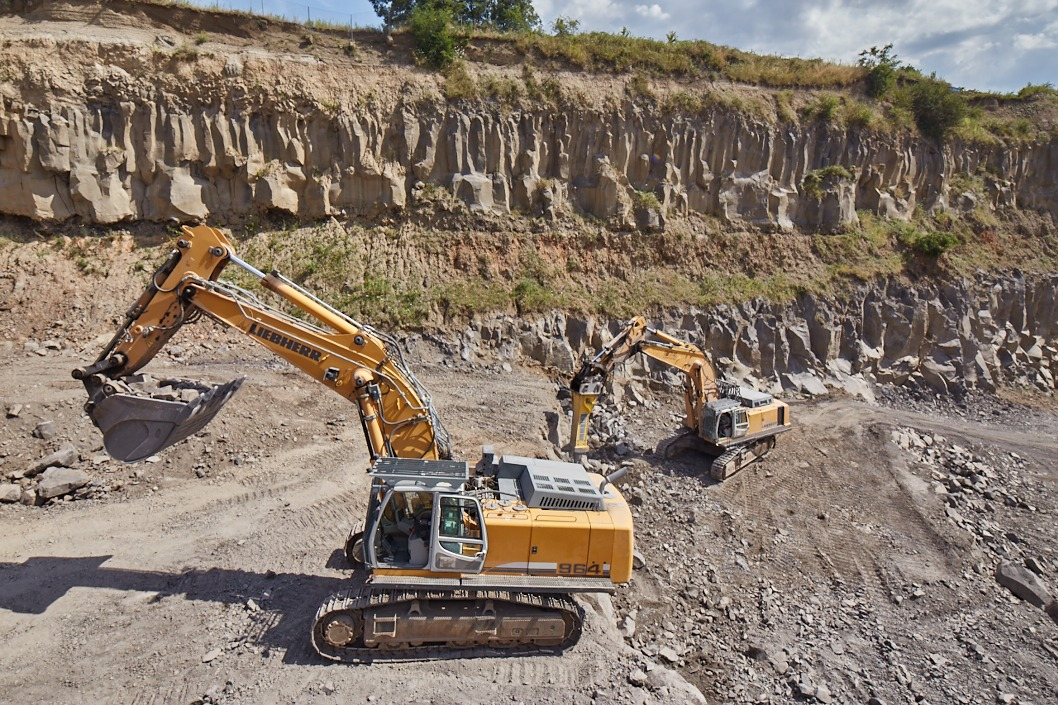 Steinverarbeitung – Abbau im Steinbruch