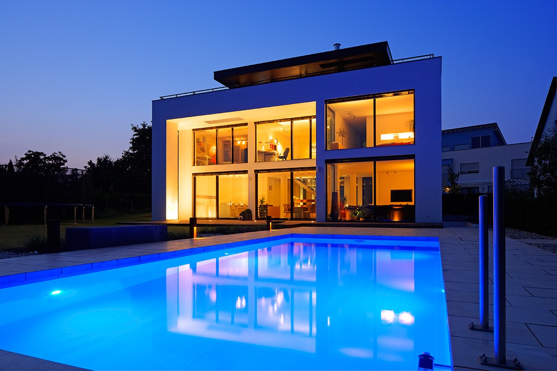 Wohnhaus – blaue Stunde