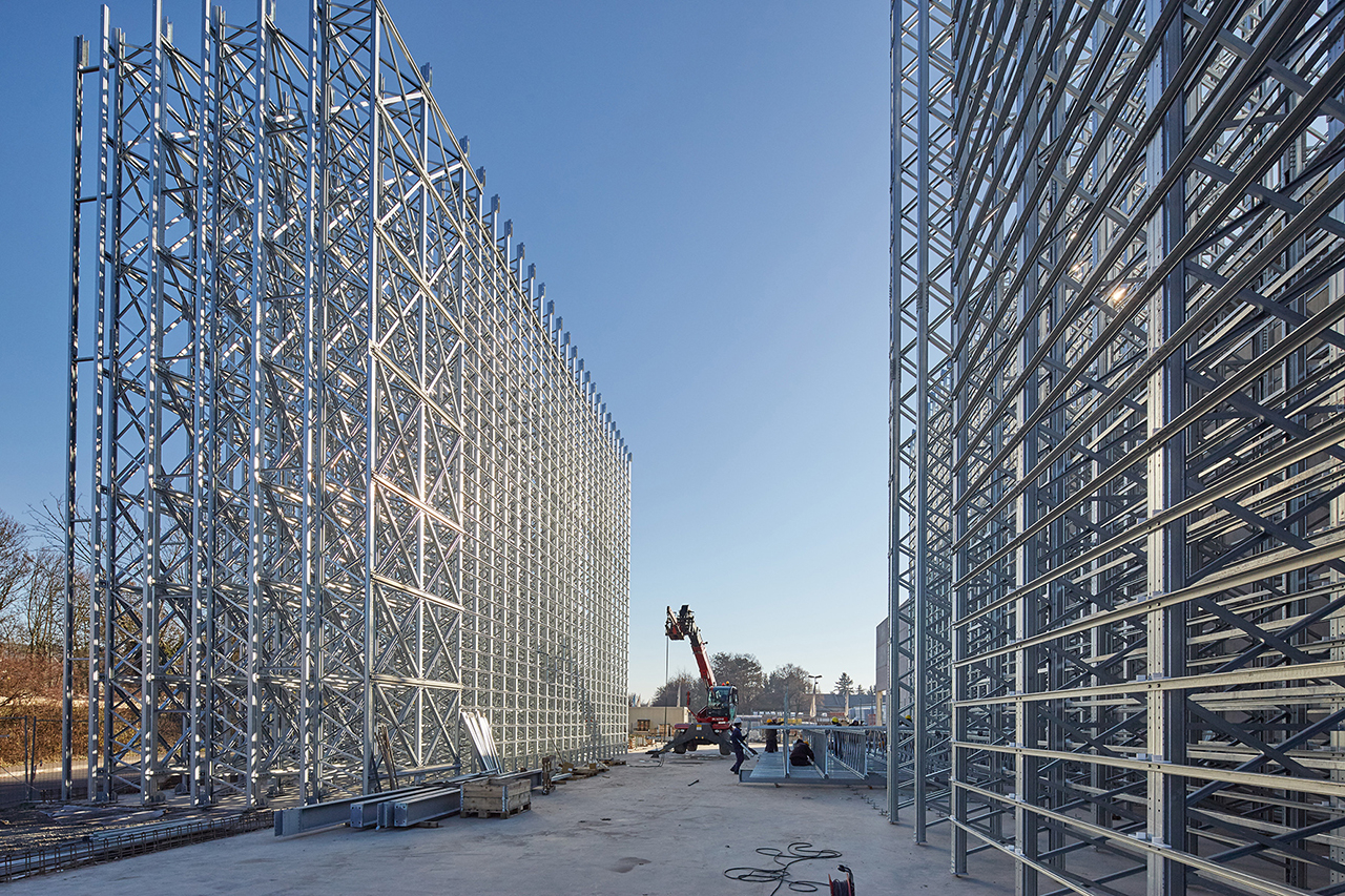 Aufstellen eines Hochregallagers