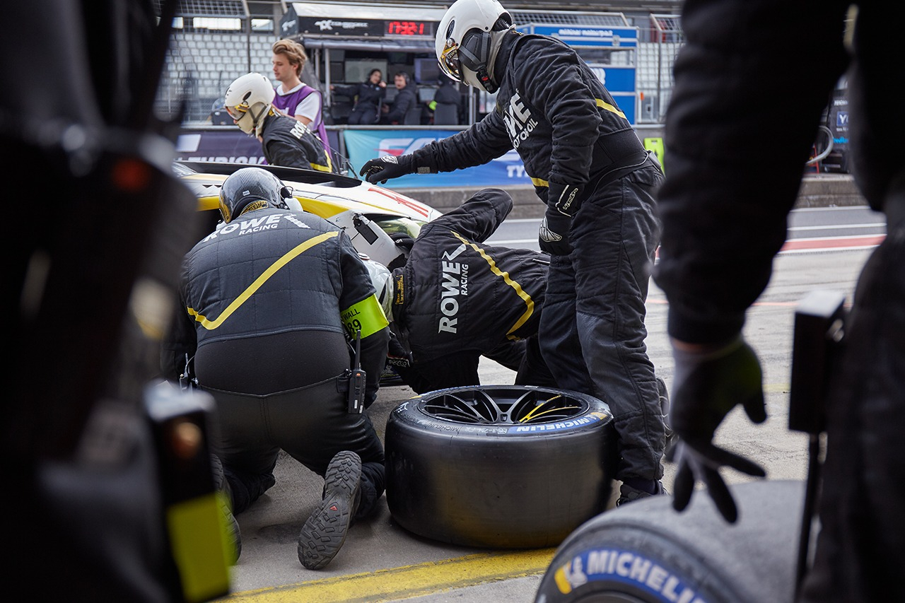 Boxenstopp, Prüfung Radhauskasten