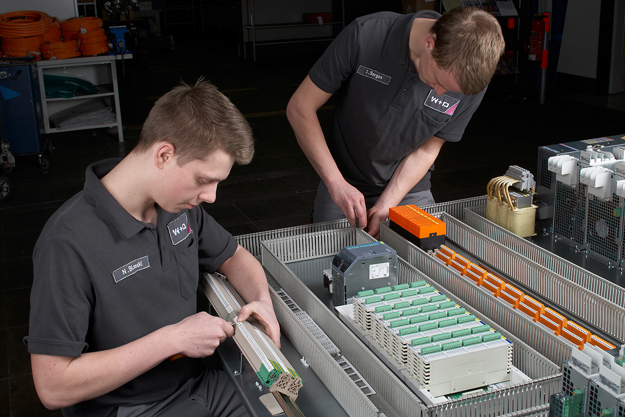 Druckmaschinenhersteller – Konfiguration Schaltschrank